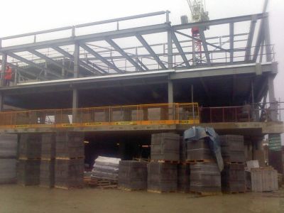 Front of Leisure Centre from High Road
